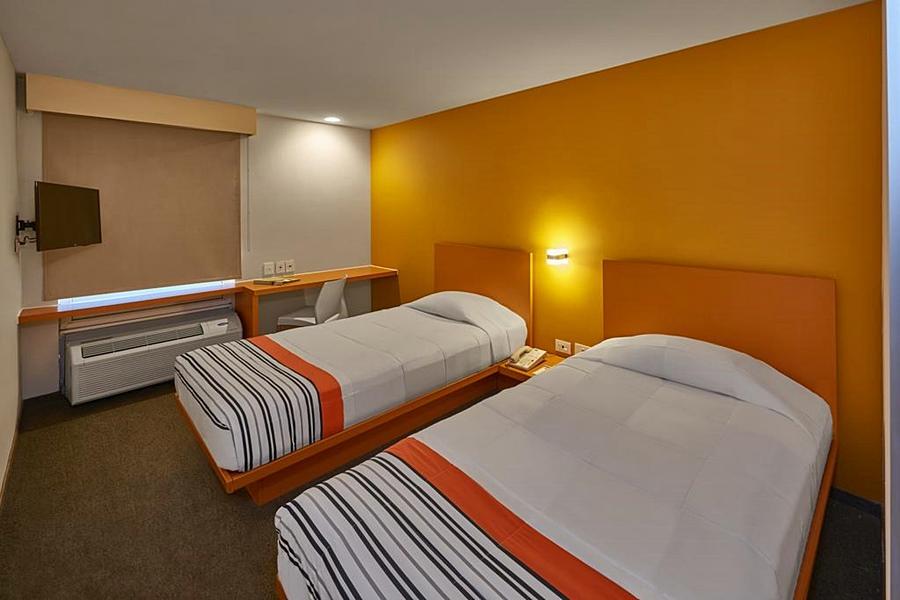 City Express Junior By Marriott Leon Centro De Convenciones מראה חיצוני תמונה