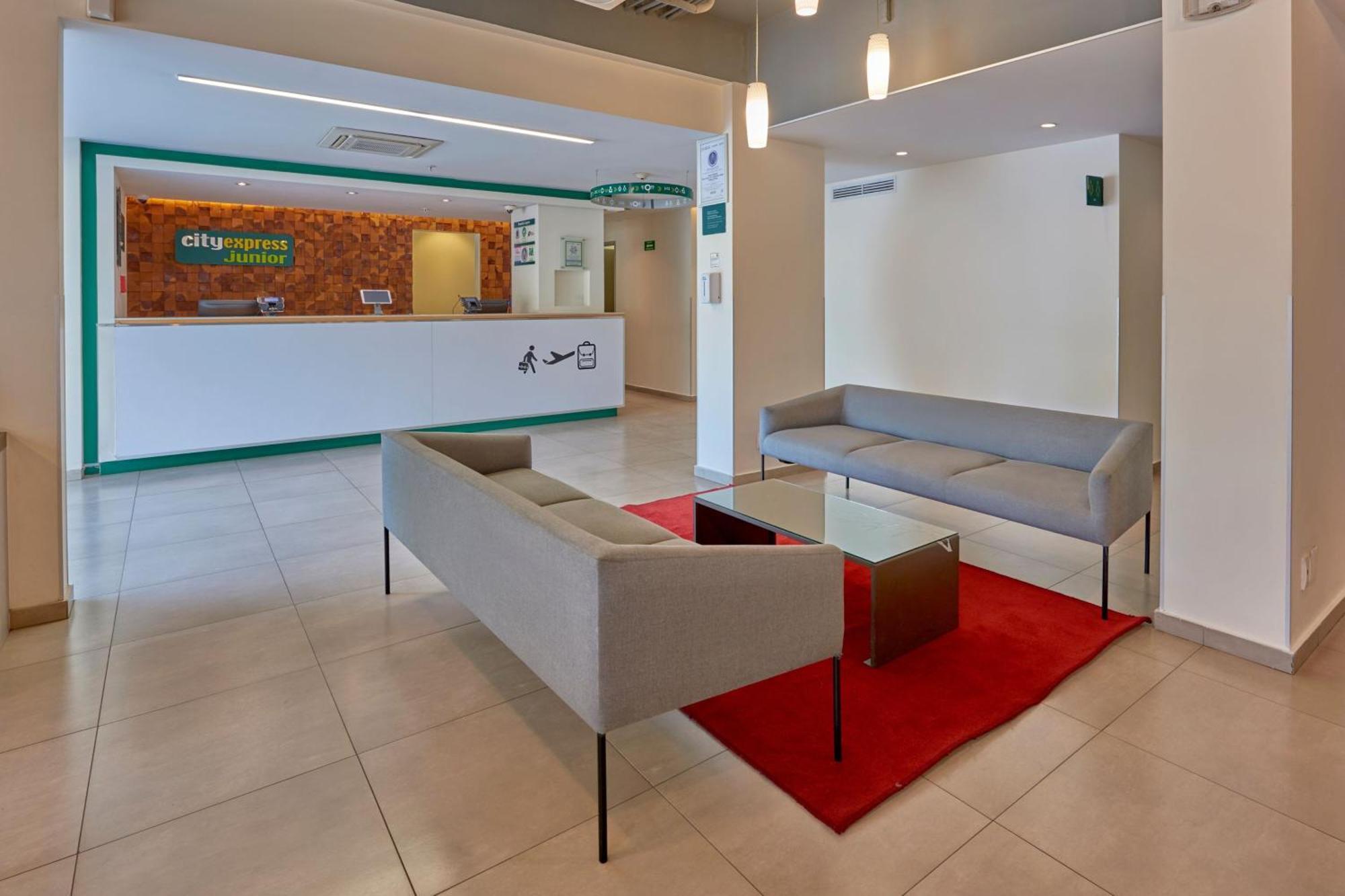 City Express Junior By Marriott Leon Centro De Convenciones מראה חיצוני תמונה