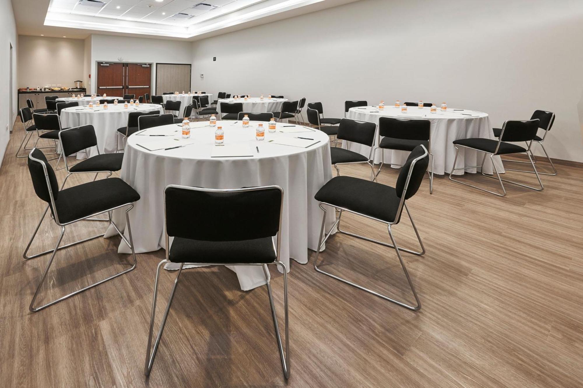 City Express Junior By Marriott Leon Centro De Convenciones מראה חיצוני תמונה