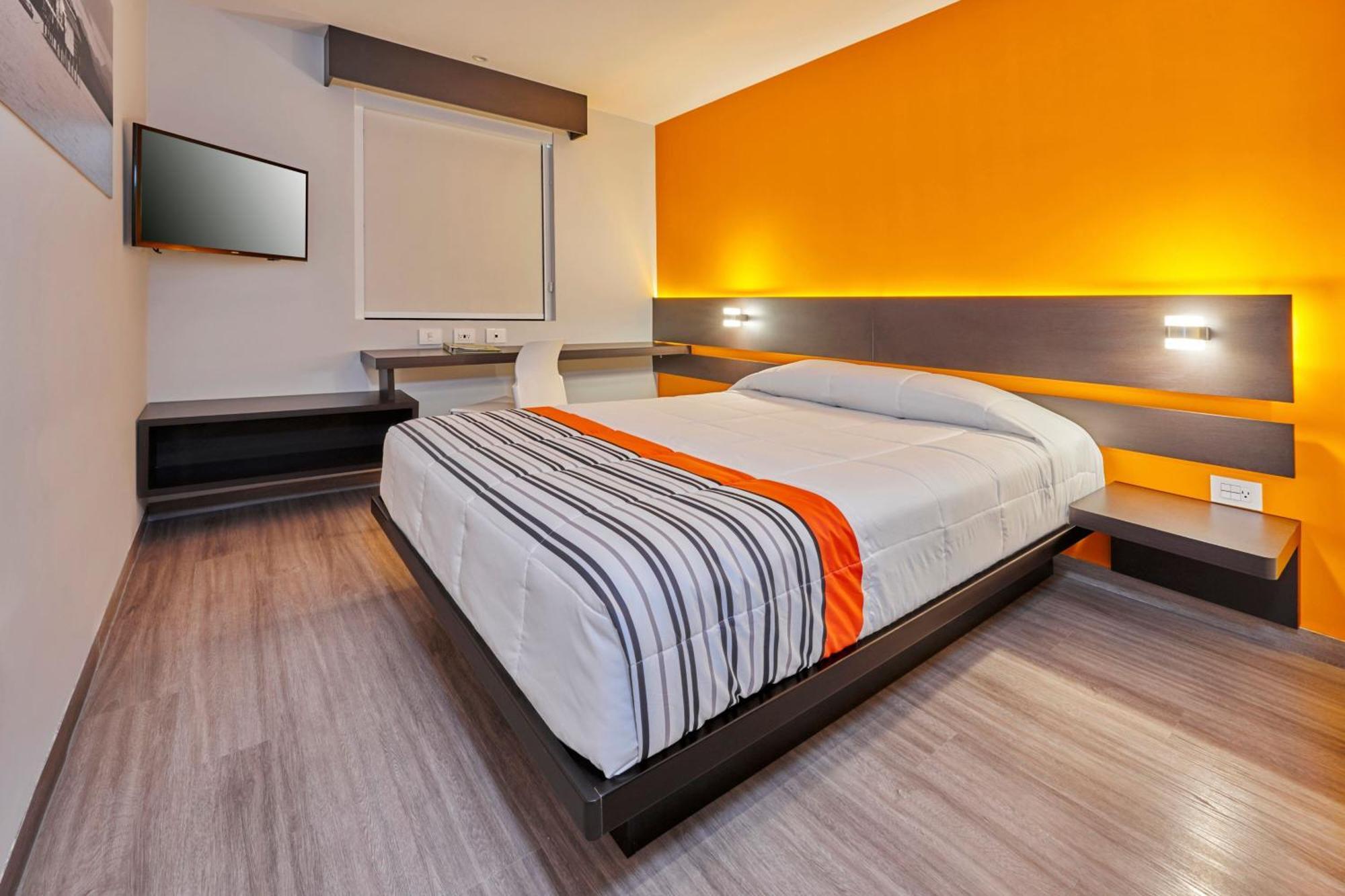 City Express Junior By Marriott Leon Centro De Convenciones מראה חיצוני תמונה