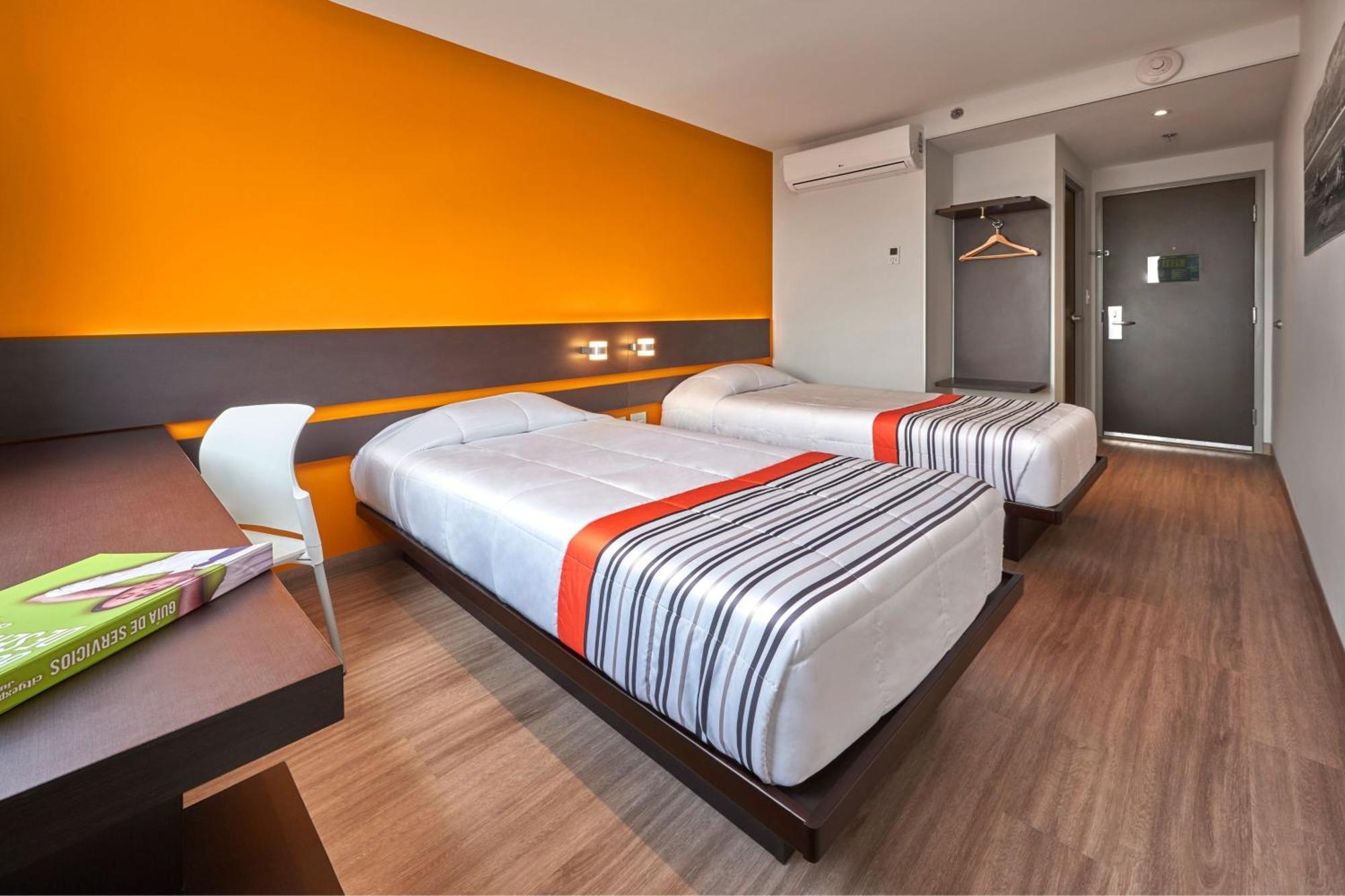 City Express Junior By Marriott Leon Centro De Convenciones מראה חיצוני תמונה
