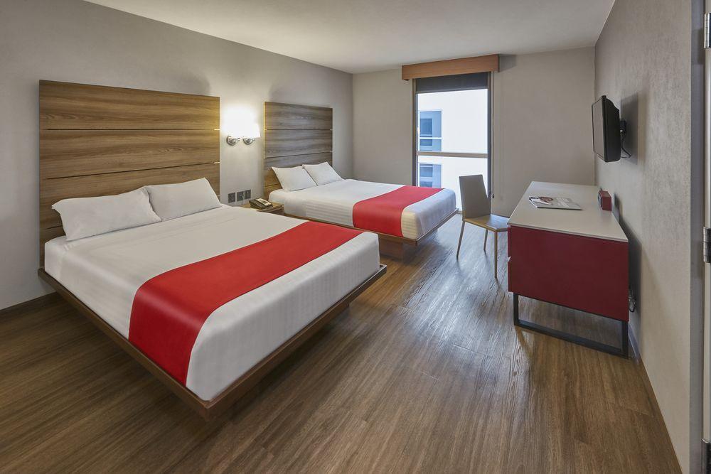 City Express Junior By Marriott Leon Centro De Convenciones מראה חיצוני תמונה