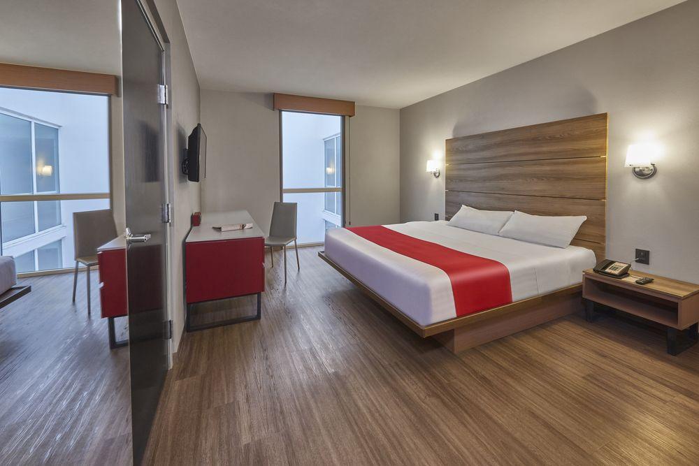 City Express Junior By Marriott Leon Centro De Convenciones מראה חיצוני תמונה